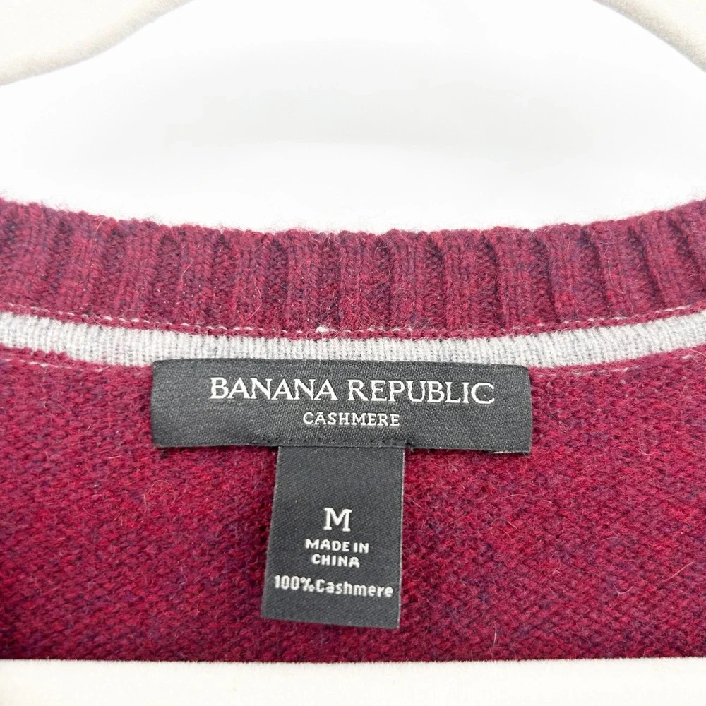 Banana Republic Mens Cozy‎ 100% Cashmere V Neck Pullover Sweater Size M Burgundy